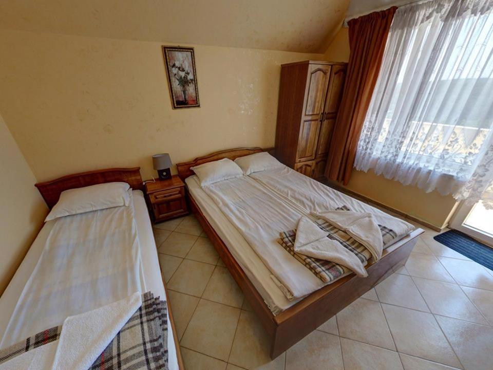 Family Hotel Gogov ซิเนโมเร็ท ภายนอก รูปภาพ