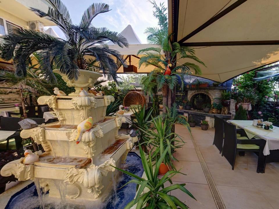 Family Hotel Gogov ซิเนโมเร็ท ภายนอก รูปภาพ