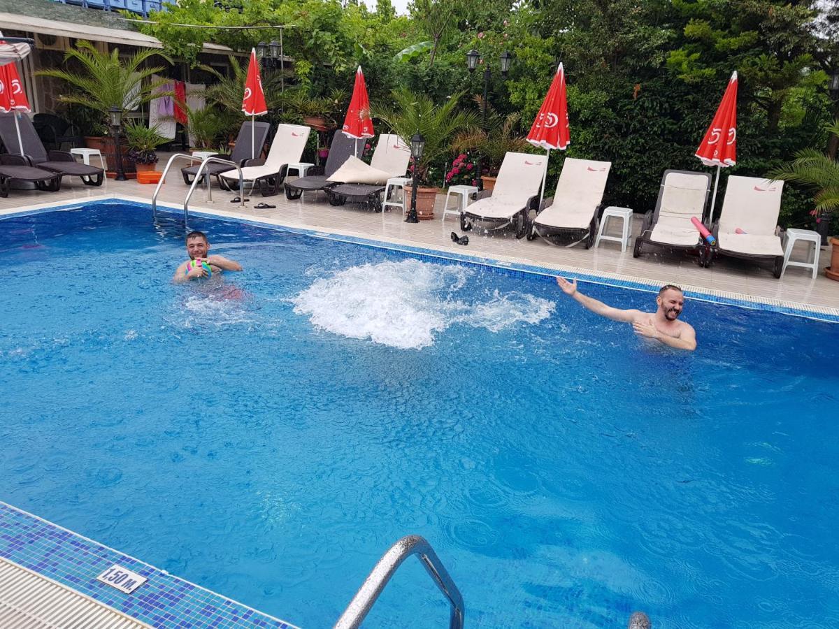 Family Hotel Gogov ซิเนโมเร็ท ภายนอก รูปภาพ