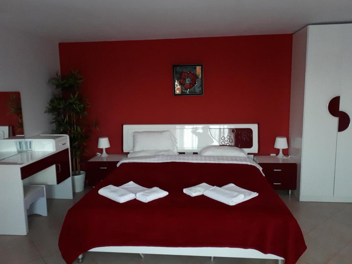 Family Hotel Gogov ซิเนโมเร็ท ภายนอก รูปภาพ