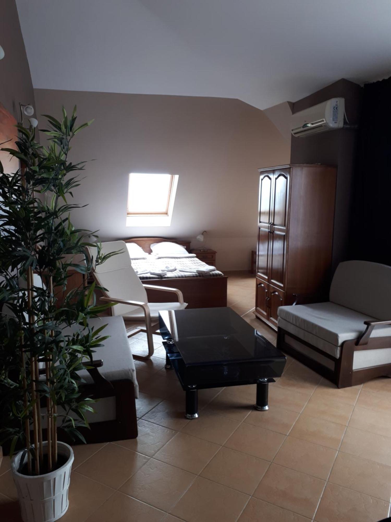 Family Hotel Gogov ซิเนโมเร็ท ห้อง รูปภาพ