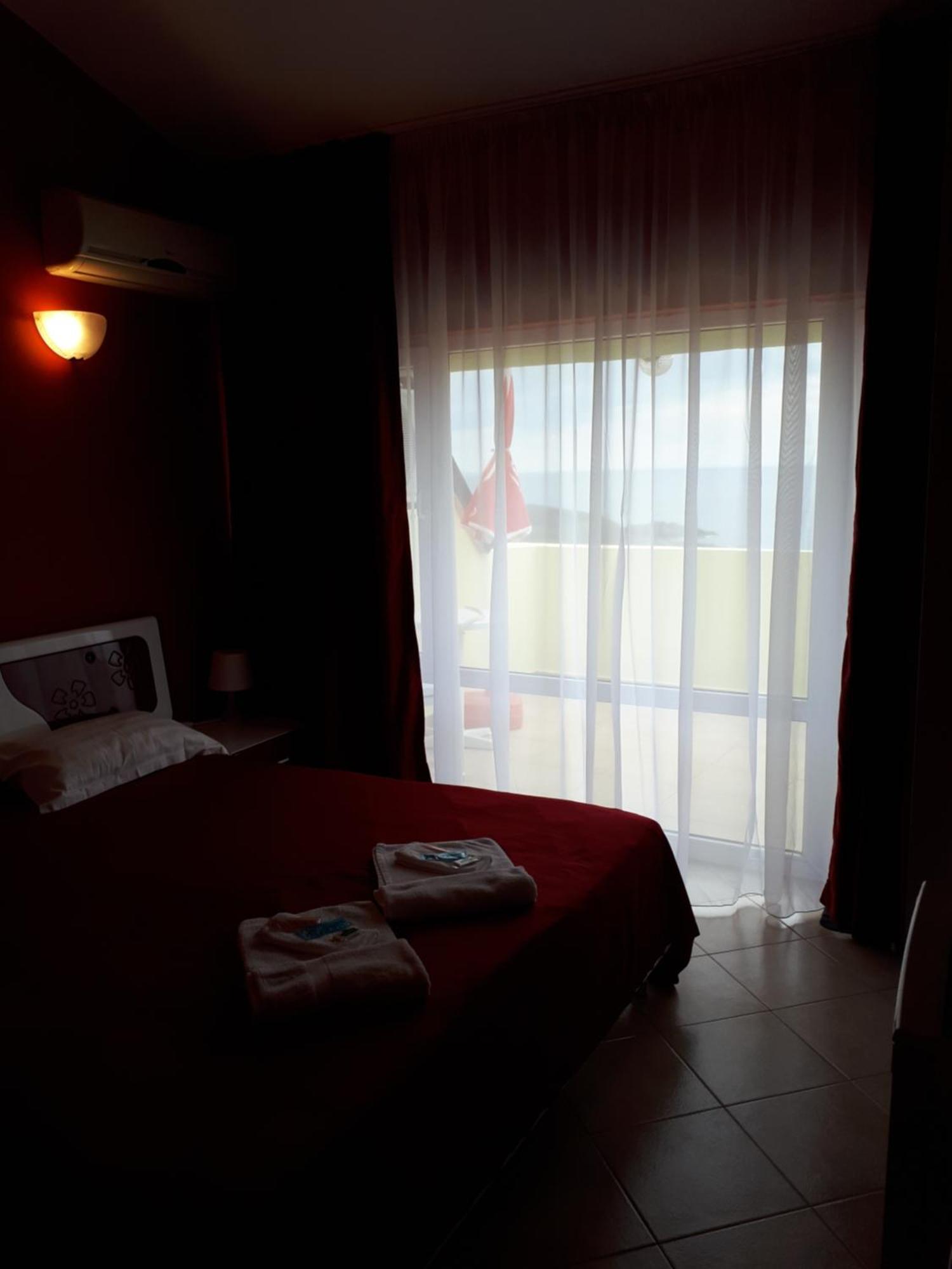 Family Hotel Gogov ซิเนโมเร็ท ห้อง รูปภาพ