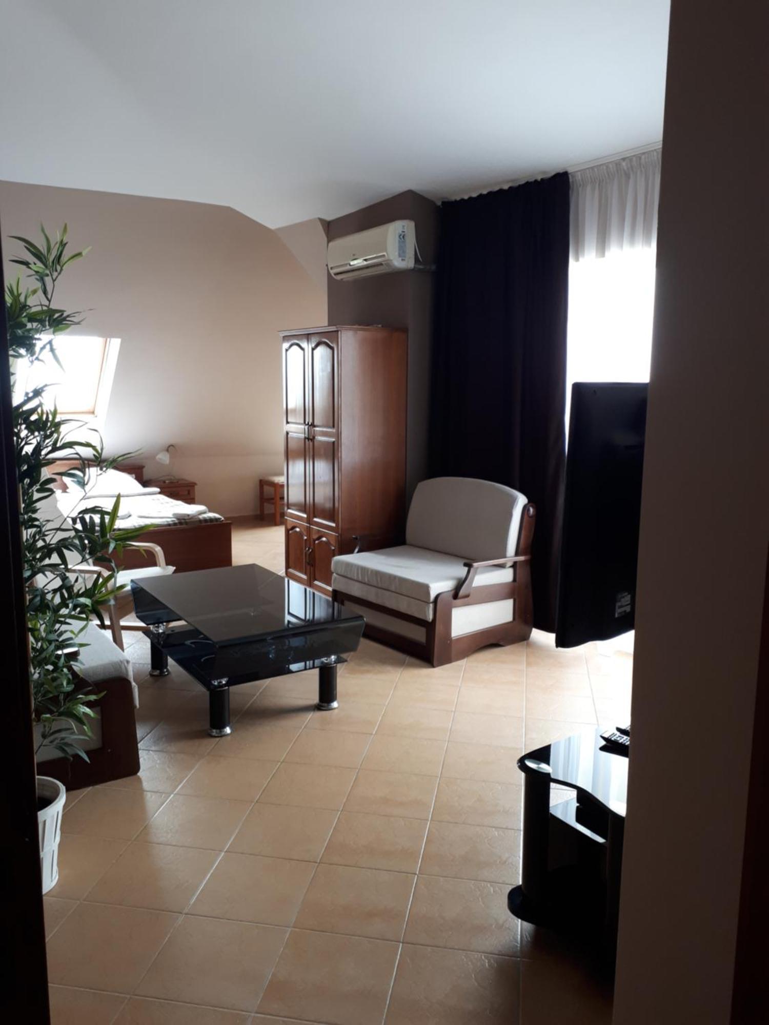 Family Hotel Gogov ซิเนโมเร็ท ห้อง รูปภาพ